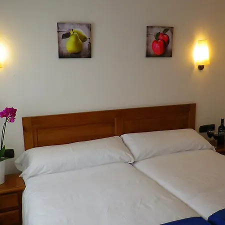 Hotel Holastays La