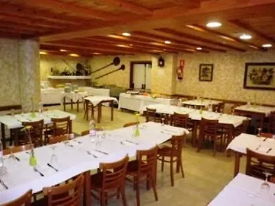Hotel Holastays La