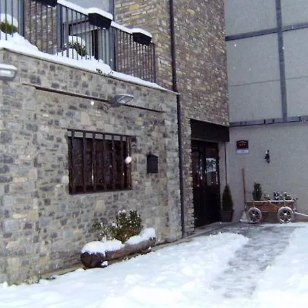 Holastays La Hotel 3*